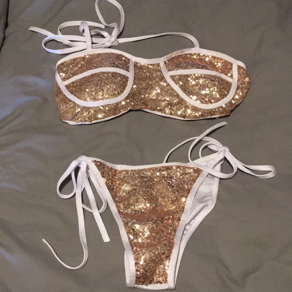 Sequence bikini